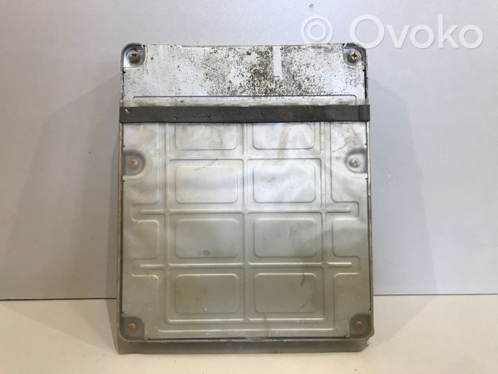 Toyota Yaris Sterownik / Moduł ECU 2110007211