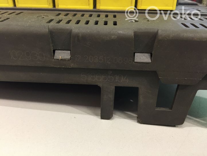 Land Rover Freelander Fuse module 518665104