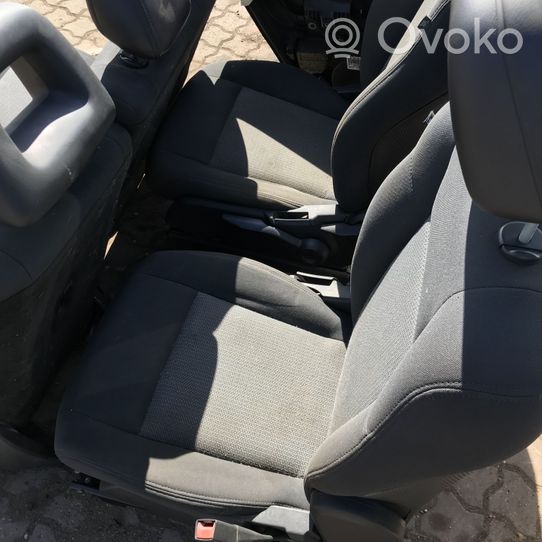 Jeep Patriot Sėdynių komplektas 