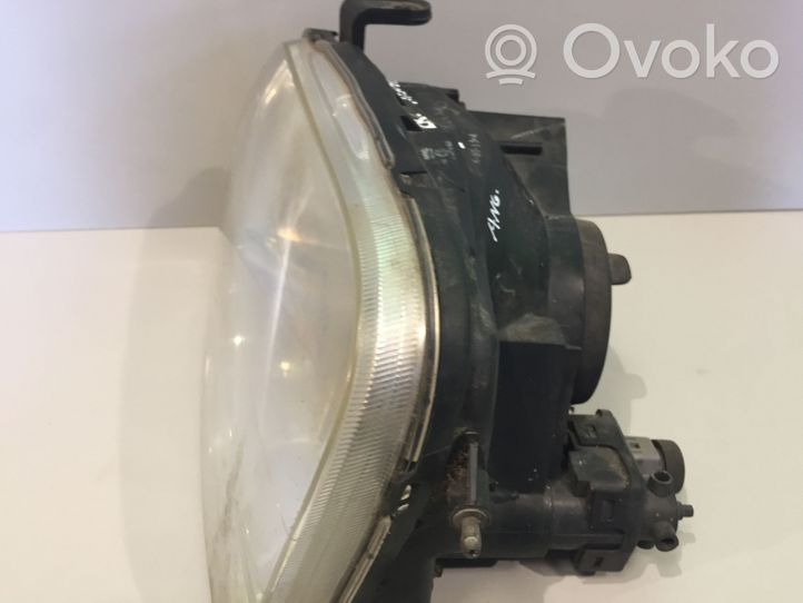 Mitsubishi L200 Lampa przednia MR339731