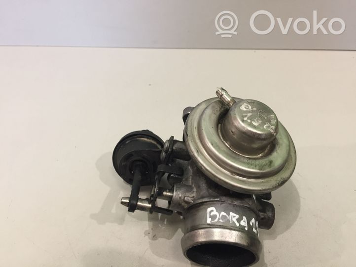 Volkswagen Bora Soupape vanne EGR 038129637