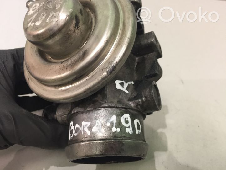 Volkswagen Bora Soupape vanne EGR 038129637