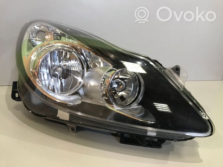 Opel Corsa D Lampa przednia 