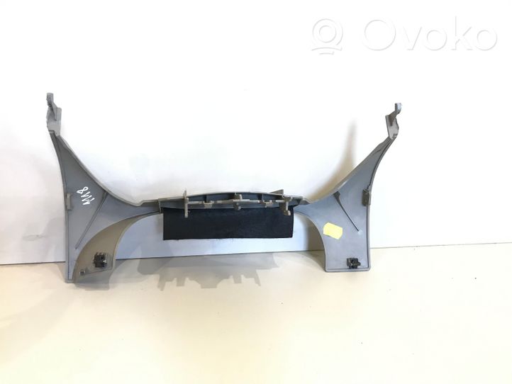 Opel Vivaro Ohjauspyörän pylvään verhoilu 8200939457