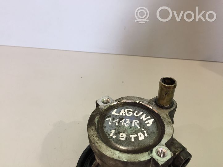 Renault Laguna II Ohjaustehostimen pumppu 8200100082