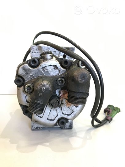 Audi 80 90 S2 B4 Air conditioning (A/C) compressor (pump) 8A0260805B