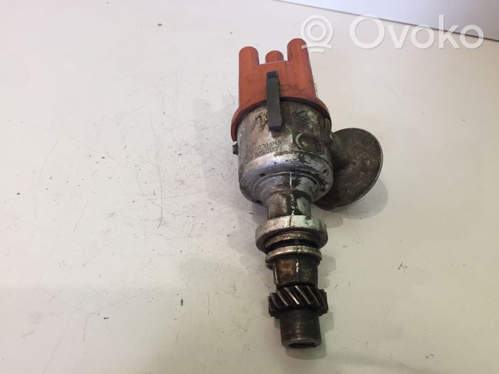 Audi 80 90 B2 Spark distributor 056905205J