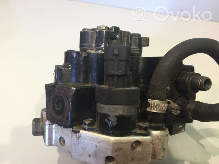 Volvo XC70 Pompe d'injection de carburant à haute pression 0445010043