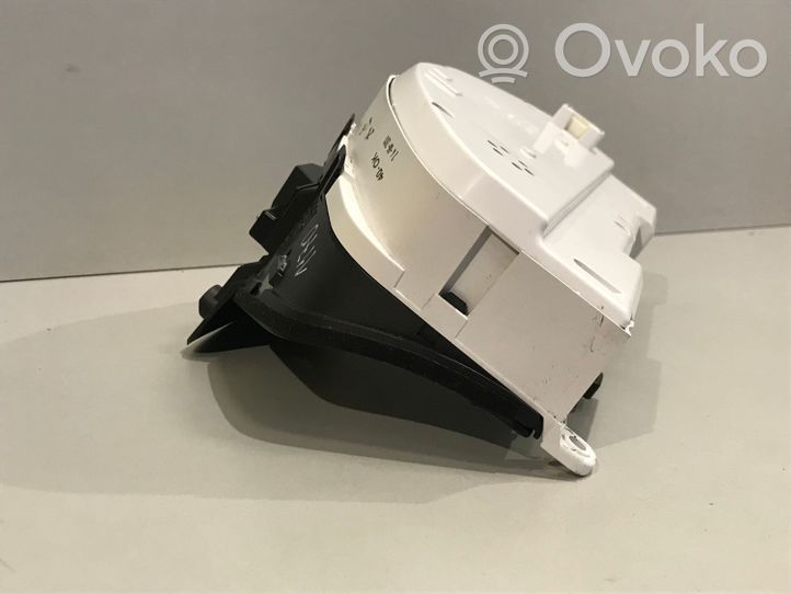 Volvo V60 Tachimetro (quadro strumenti) 31327581AA