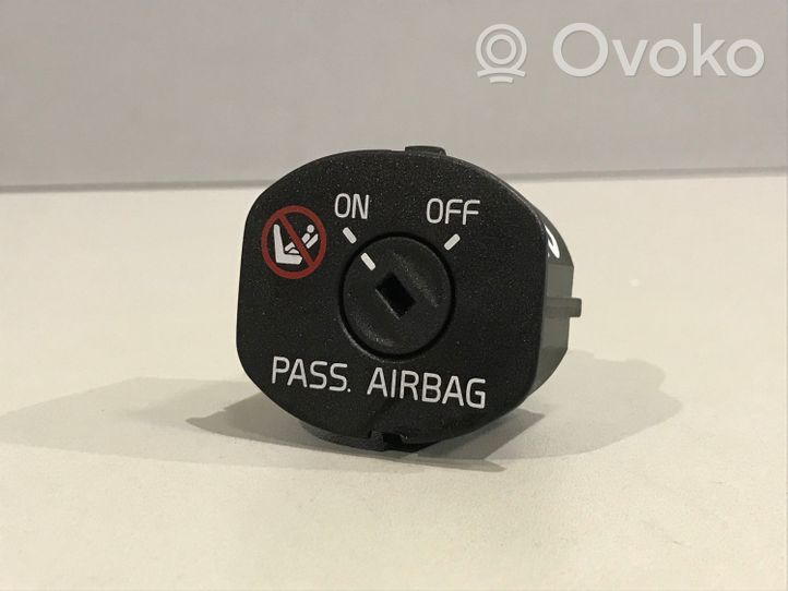 Volvo V60 Wyłącznik poduszki powietrznej Airbag pasażera 30795214