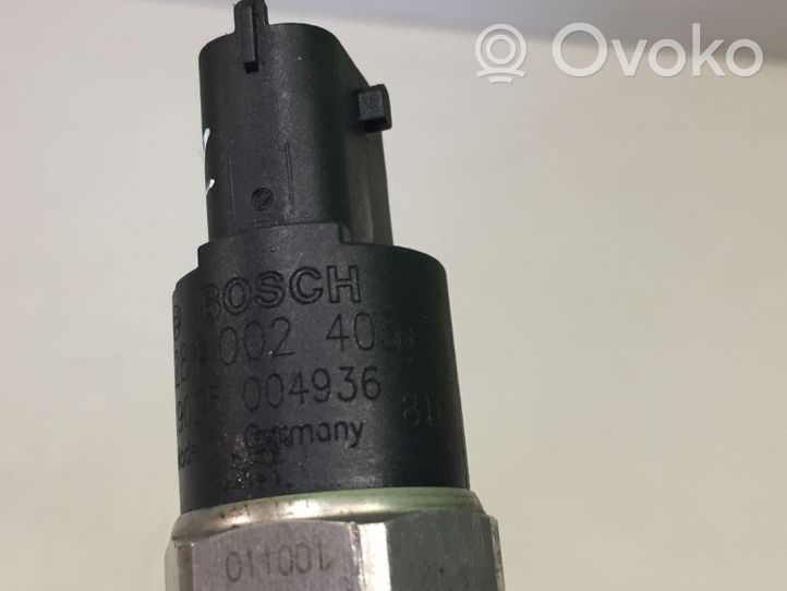 Volvo S40, V40 Sensore di pressione del carburante 0281002405