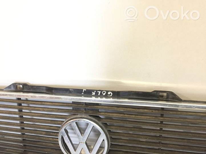 Volkswagen Golf I Griglia anteriore 321853601