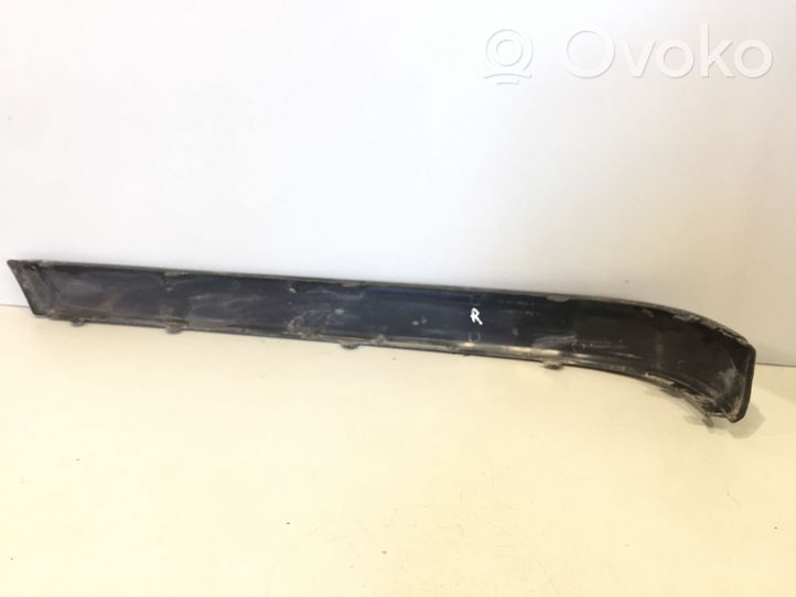 BMW 5 E34 Modanatura della barra di rivestimento del paraurti anteriore 51121944186