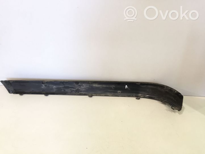 BMW 5 E34 Modanatura della barra di rivestimento del paraurti anteriore 51121944186