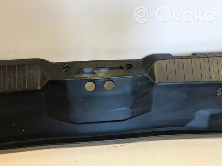 BMW 3 E36 Protection de seuil de coffre 8239548