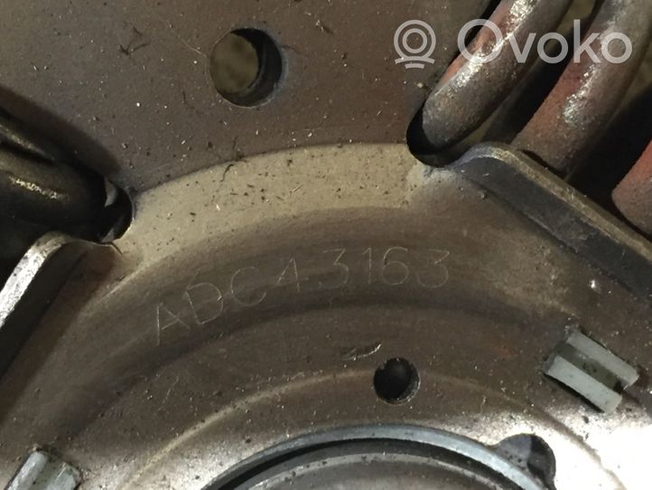 Mitsubishi L200 Spingidisco della frizione ADC43163