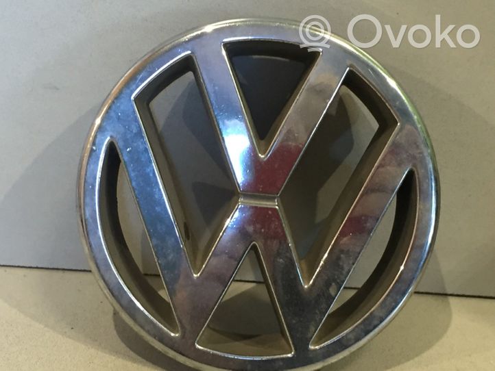 Volkswagen PASSAT B3 Valmistajan merkki/logo/tunnus 357853601