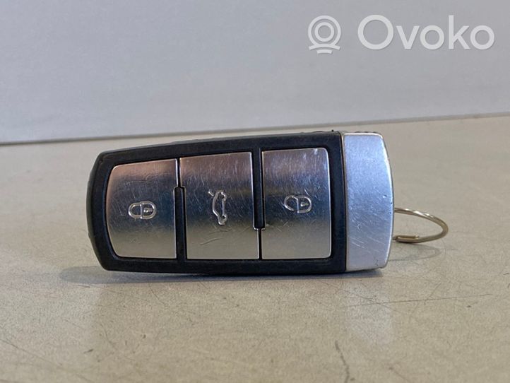 Volkswagen PASSAT CC Ignition key/card 