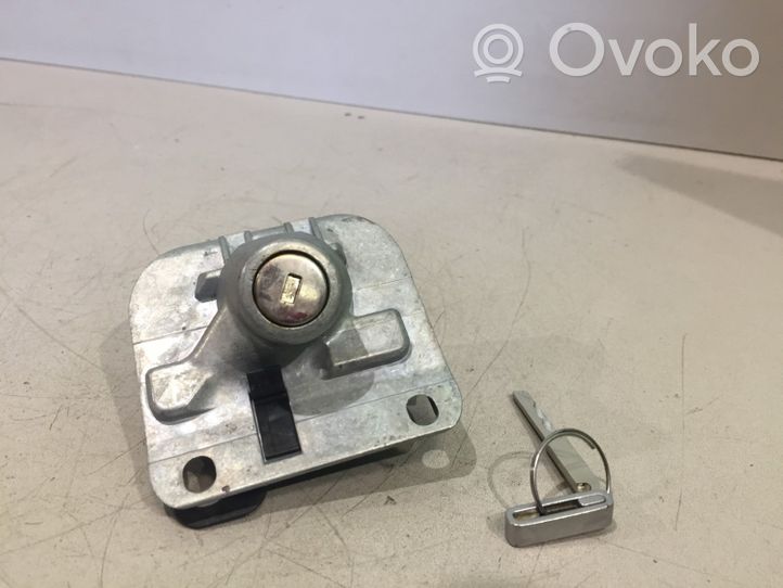 Volvo S60 Tailgate exterior lock 31253043