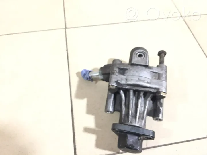 Audi A6 S6 C4 4A Pompe de direction assistée 7681955265