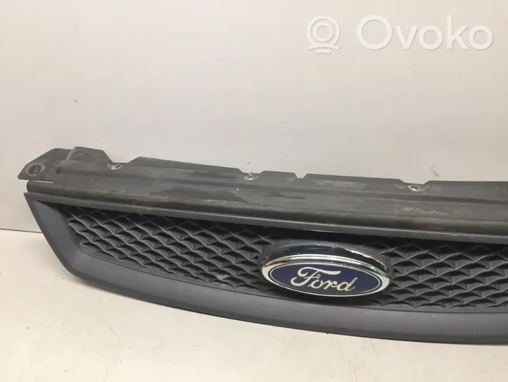 Ford Focus Maskownica / Grill / Atrapa górna chłodnicy 4M518C436A