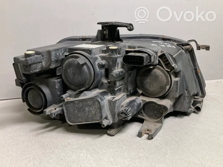 Audi A4 S4 B8 8K Lampa przednia 8K0941003A