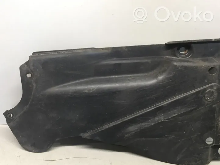 Audi A4 S4 B6 8E 8H Couvre soubassement arrière 8E0825216D