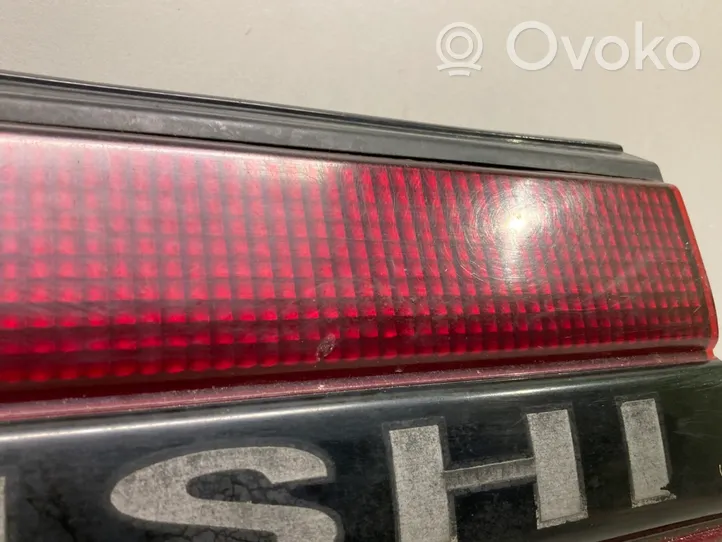 Mitsubishi Eclipse Reflector de faros/luces traseros MB645556