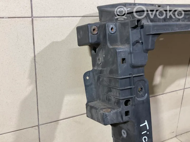 Volkswagen Tiguan Jäähdyttimen kehyksen suojapaneeli 5N0805594