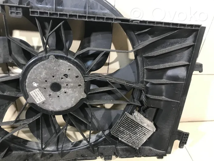 Mercedes-Benz C W203 Ventilatore di raffreddamento elettrico del radiatore A2035000293KZ