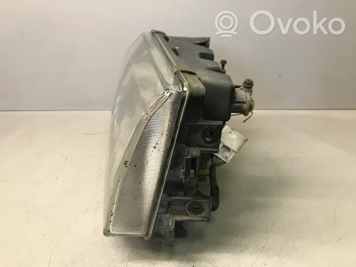 Mitsubishi Pajero Lampa przednia 11037747