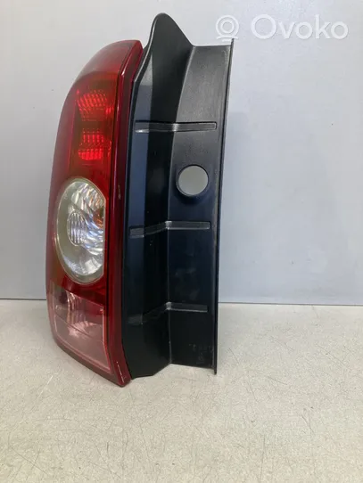 Dacia Duster Rear/tail lights 