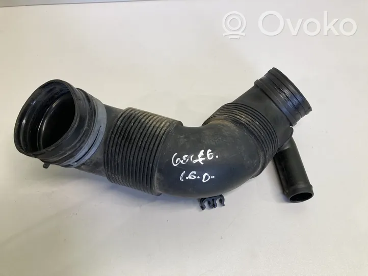 Volkswagen Golf VI Manguera/tubo del intercooler 3C0129654M