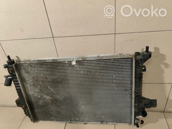 Opel Zafira B Radiateur de refroidissement 