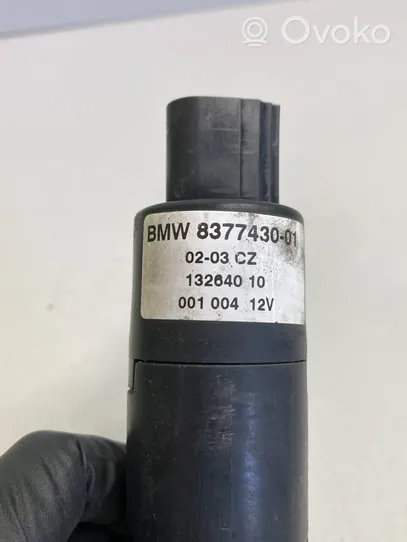 BMW X5 E53 Pompe lave-phares 8377430
