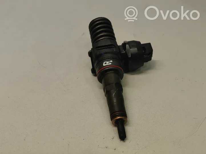 Volkswagen Sharan Fuel injector 038130073AK