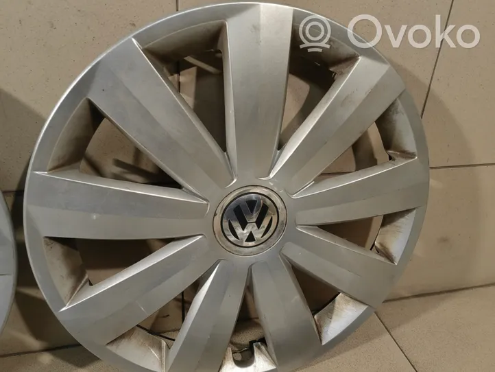 Volkswagen PASSAT B7 Mozzo/copricerchi/borchia della ruota R16 3AA601147