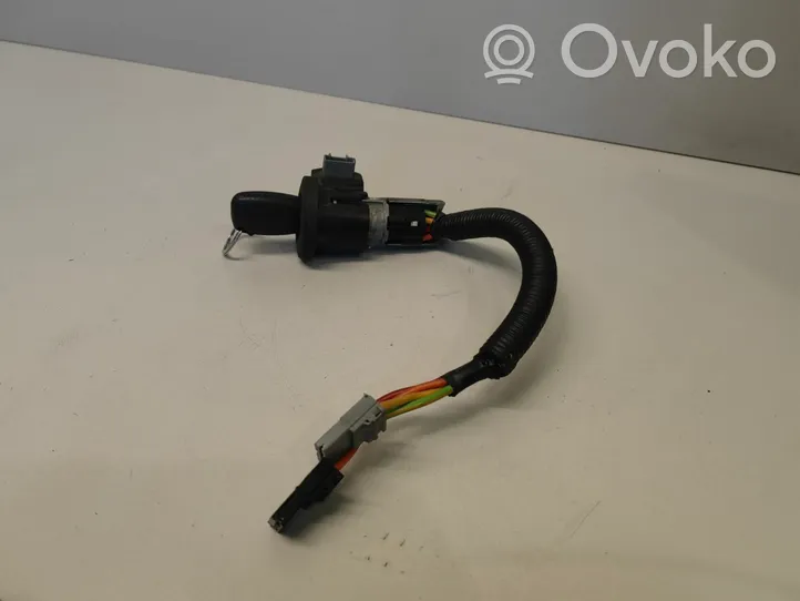 Opel Vivaro Ignition lock 143408T