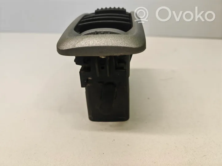 Opel Vivaro Copertura griglia di ventilazione laterale cruscotto R6136S150