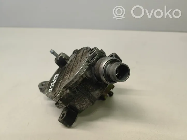 Volvo S60 Pompe à vide 08658230