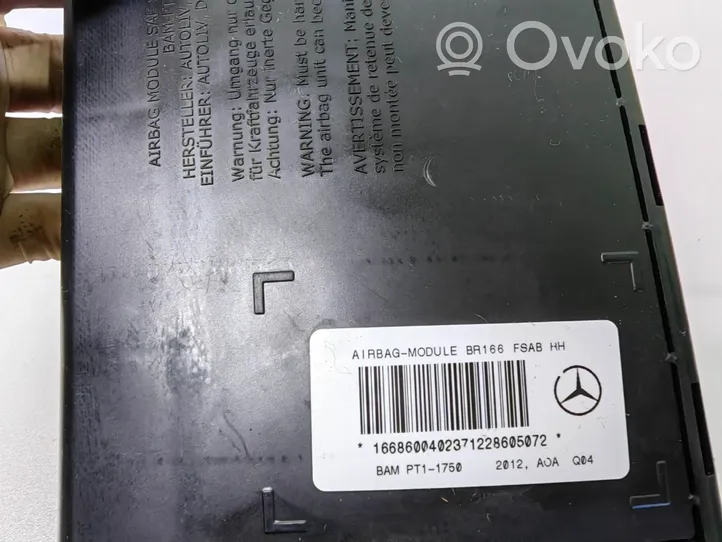 Mercedes-Benz ML W166 Sėdynės oro pagalvė 611109800