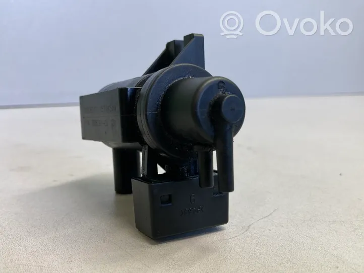 BMW 3 E92 E93 Turbo solenoid valve 7805391