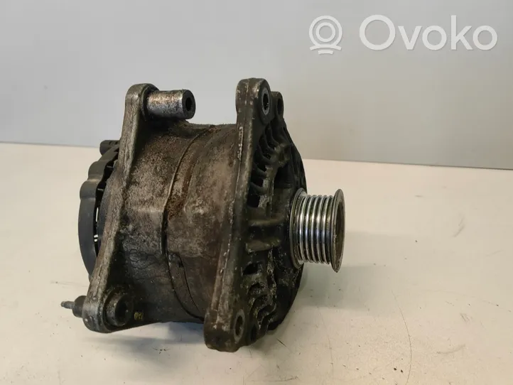 Volkswagen Touran I Generatore/alternatore 028903028D