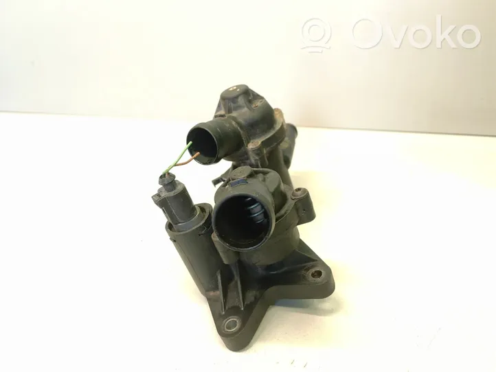 Volkswagen Touran I Termostat / Obudowa termostatu 03C121111E