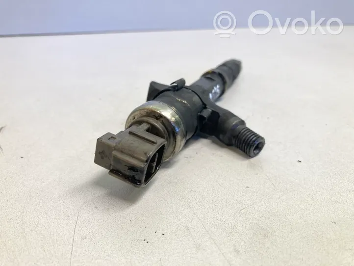 Toyota Corolla Verso E121 Injecteur de carburant 2367027020