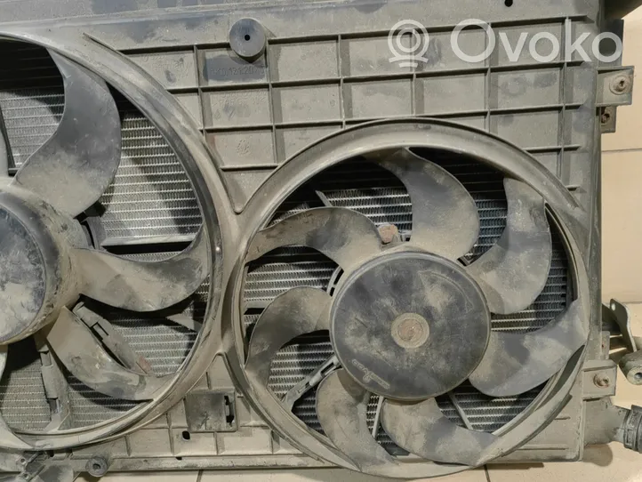 Volkswagen Touran I Set del radiatore 1K0145803H