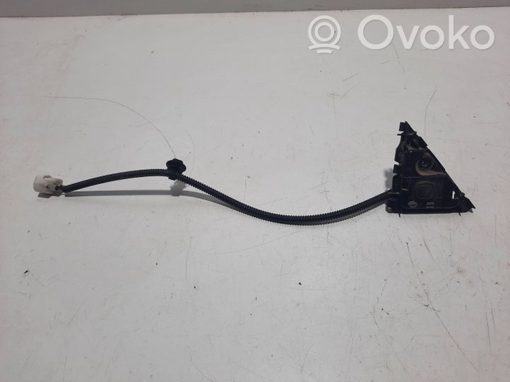 Toyota Land Cruiser (J150) Maniglia di rilascio del vetro/finestrino del portellone posteriore 7681660011