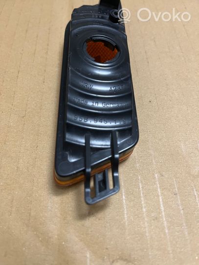 Porsche Macan Indicatore di direzione del parafango anteriore 95B145119