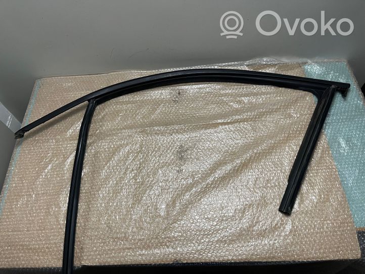 Audi A1 Etuoven ikkunan nostin moottorilla 82G837439