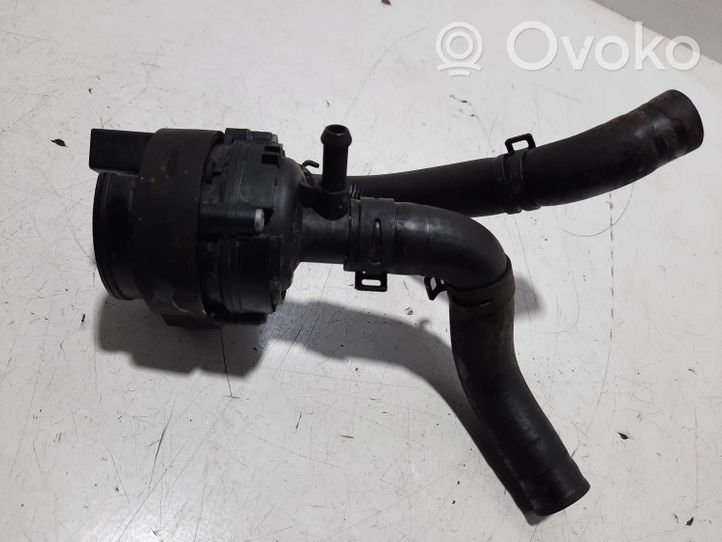 Mercedes-Benz C AMG W204 Pompe à eau de liquide de refroidissement A2118350028